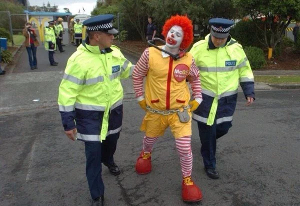 219515fbec4df4af8ee78640d6cde0e6 Daily Afternoon Randomness (49 Photos)